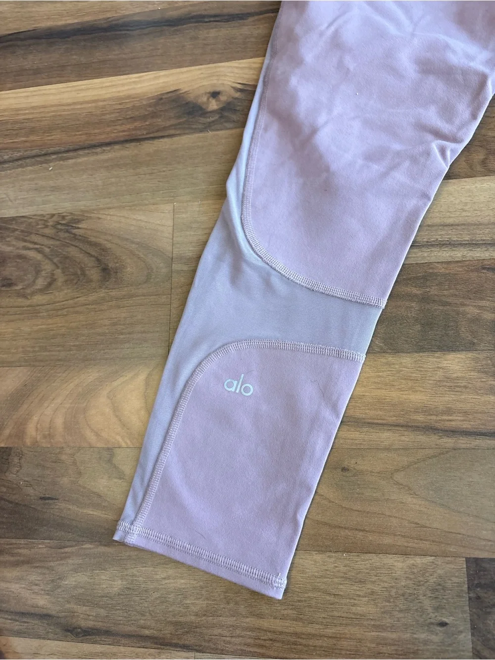 Alo Yoga Waist Coast Capri Leggings